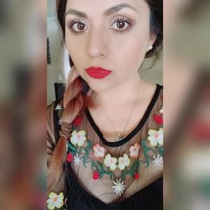 Meet your Posher, Haydeélla